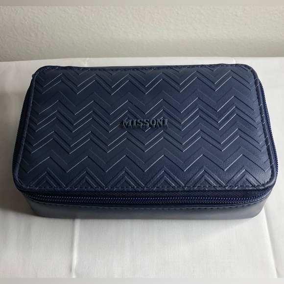 Missoni Exclusively For Delta Travel Case Cosmetic Pouch Navy - Picture 1 of 5